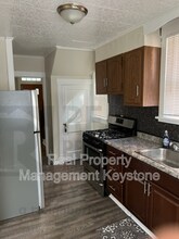 33 Merritt Ave in Pittsburgh, PA - Building Photo - Building Photo