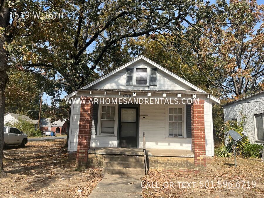 1519 W 16th St in North Little Rock, AR - Building Photo