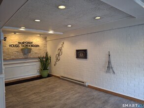 393 Laurel Ave in Bridgeport, CT - Building Photo - Building Photo