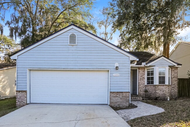 property at 11340 Trotting Horse Ln S