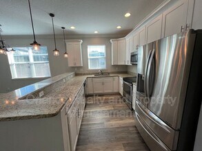 2697 E Washington St in Orlando, FL - Building Photo - Building Photo