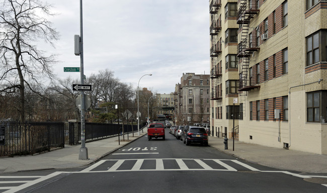 9 E 193rd St in Bronx, NY - Building Photo - Building Photo