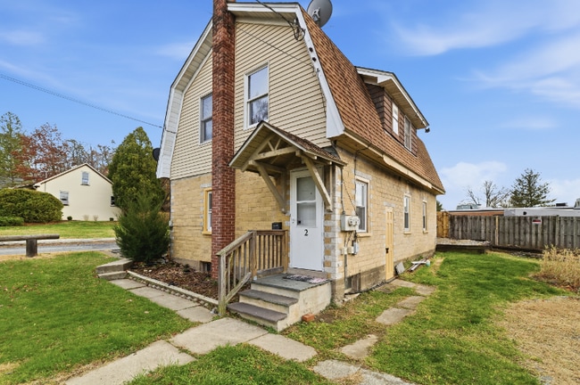 property at 2 Grandview St