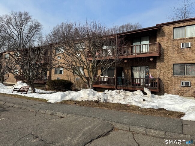 235 Henry Ave in Stratford, CT - Building Photo - Building Photo