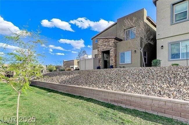 534 Lassen Falls Ct in Las Vegas, NV - Building Photo - Building Photo