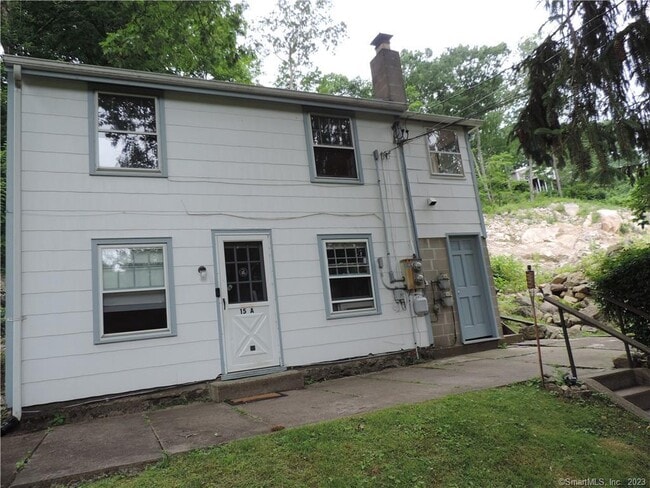 15a Reynolds Rd in Danbury, CT - Building Photo - Building Photo