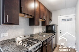 707 W Brompton Ave in Chicago, IL - Building Photo - Building Photo