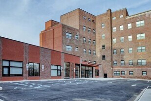 211 Pennington Ave in Passaic, NJ - Building Photo