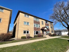 4934 Harold Ave in Schiller Park, IL - Building Photo - Building Photo