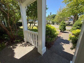 1882 Hoffman Hill Blvd in Dupont, WA - Building Photo - Building Photo