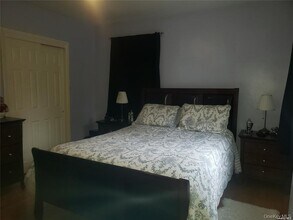 43 5th Ave in Port Washington, NY - Building Photo - Building Photo