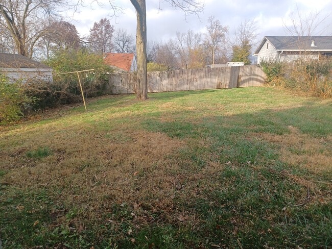 10567 Decker Ave in St. Louis, MO - Building Photo - Building Photo