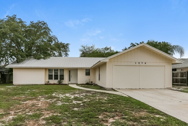 property at 1574 SE Cownie St