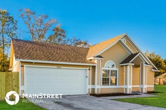 7650 Dover Cliff Dr S in Jacksonville, FL - Foto de edificio - Building Photo