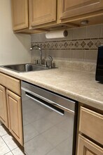 414 W 54th St in New York, NY - Building Photo - Building Photo