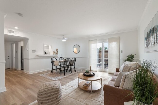property at 2122 Hancock Dr