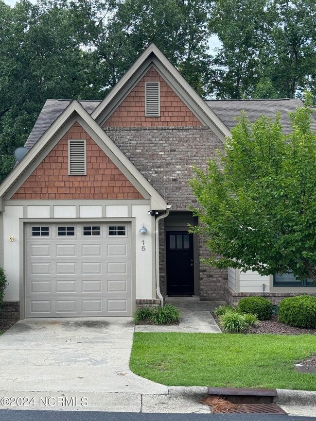 property at 15 Elk Ridge Ln