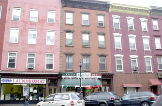 806 Washington St in Hoboken, NJ - Building Photo - Building Photo