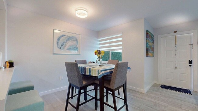 6840 SW 45th Ln in Miami, FL - Building Photo - Building Photo