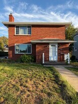 526 Foster St, Unit 1 in Greensburg, PA - Building Photo