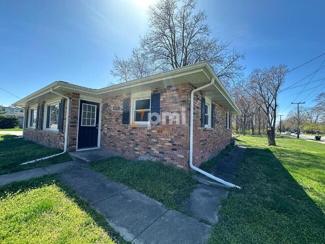 property at 3010-3012 Willowcreek Rd