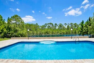 2018 Crown Pointe Blvd in Pensacola, FL - Building Photo - Building Photo