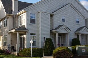 202 Dresher Woods Drive in Dresher, PA - Building Photo