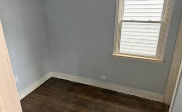 1726 N Artesian Ave in Chicago, IL - Building Photo - Building Photo