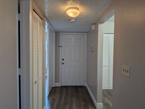 5613 Blue Shadows Ct in Orlando, FL - Building Photo - Building Photo