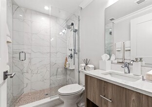 1555 Ridge Ave in Evanston, IL - Building Photo - Building Photo