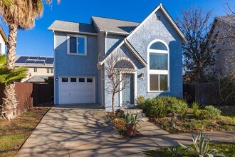 1955 Belgium Ave in Chico, CA - Building Photo - Building Photo