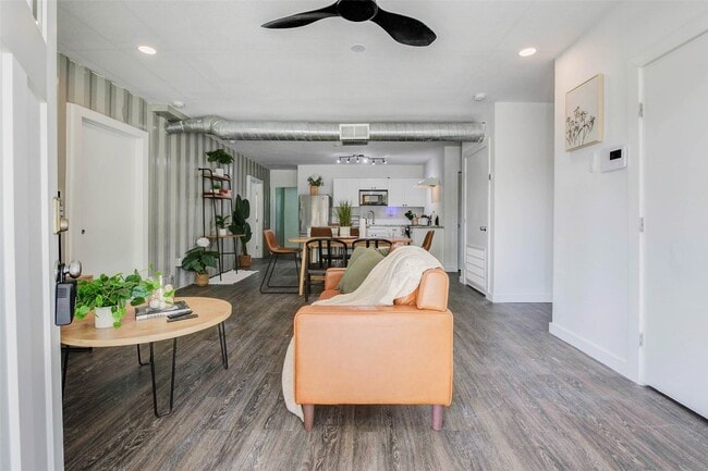 property at 4014 Dreyfus St