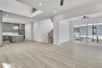 132 Flora Ave NE in Atlanta, GA - Building Photo - Building Photo