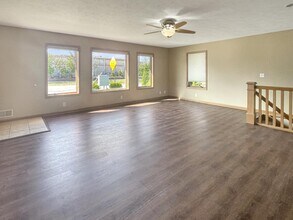 141 S Main in Cedar Springs, MI - Building Photo - Building Photo
