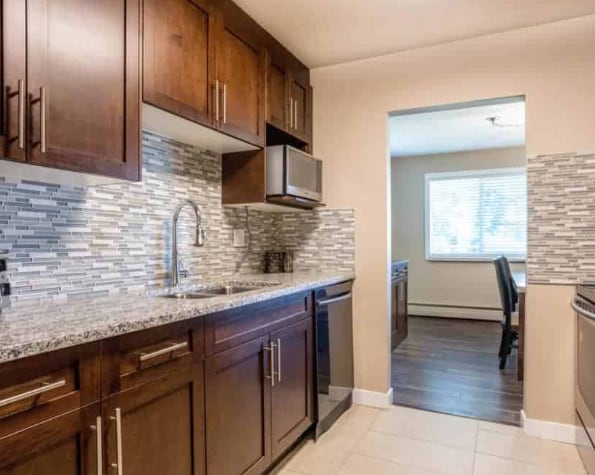 5125-5125 Riverbend Rd NW in Edmonton, AB - Building Photo - Building Photo