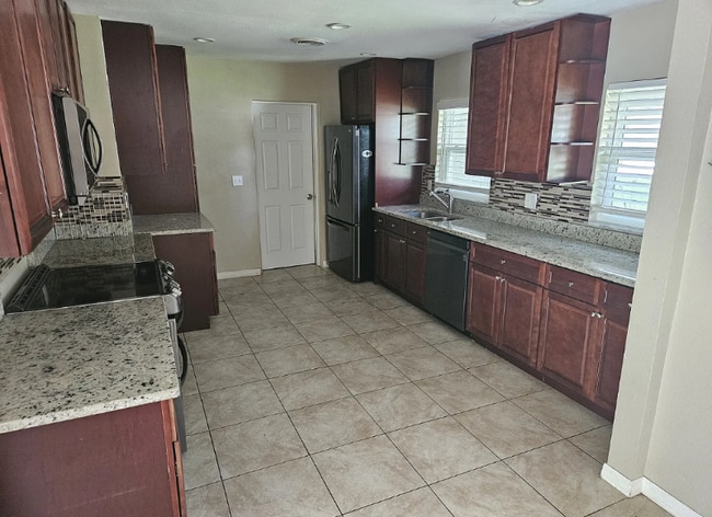 3010 Needles Dr in Orlando, FL - Building Photo - Building Photo