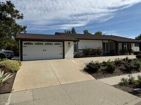 984 Harris Ct in Thousand Oaks, CA - Building Photo