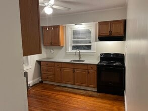 1452 Dartmouth St, Unit 2nd floor in Baldwin, NY - Building Photo - Building Photo