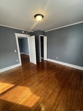 32 South St in Torrington, CT - Foto de edificio - Building Photo