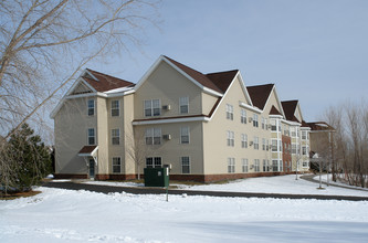 Bassett Creek Commons in Plymouth, MN - Building Photo - Building Photo