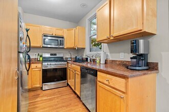 331 E St in Boston, MA - Building Photo - Building Photo