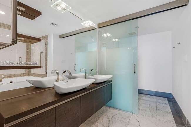 property at 200 Biscayne Blvd Way