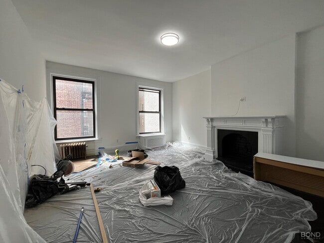 property at 24 E 80th St