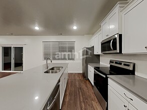 9406 W Hiden Stream St in Star, ID - Building Photo - Building Photo
