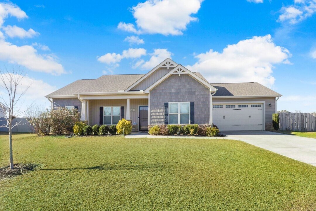 101 Hidden Maple Ct in Goldsboro, NC - Building Photo