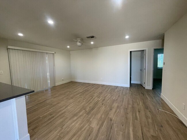 9124 Fuchsia Ave in California City, CA - Building Photo - Building Photo