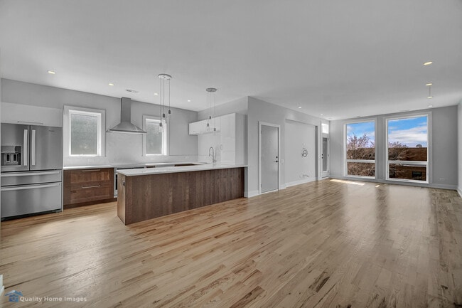 2851 N Clybourn Ave in Chicago, IL - Building Photo - Building Photo