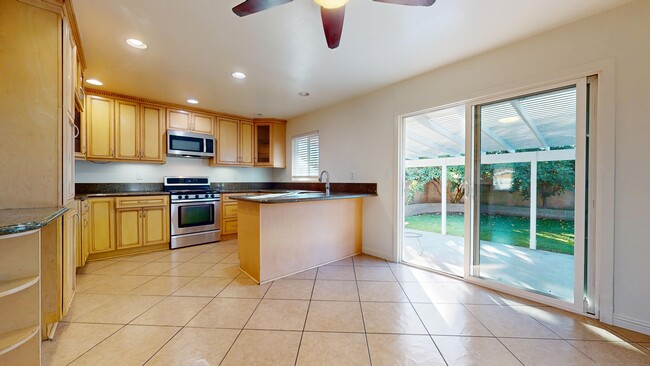 22713 Frigate Ave in Carson, CA - Building Photo - Building Photo