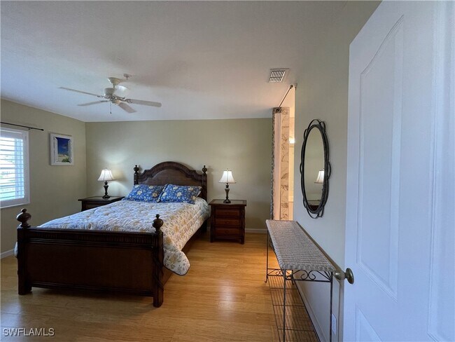 9009 Michael Cir in Naples, FL - Building Photo - Building Photo