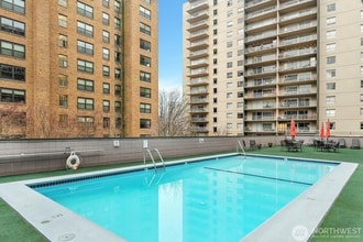 1221 Minor Ave, Unit 602 in Seattle, WA - Building Photo - Building Photo